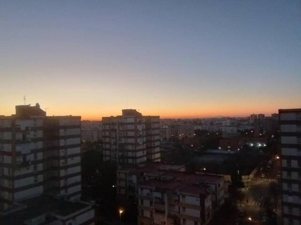 Habitaciones Privadas Con Cama Doble En Sevilla Ngoại thất bức ảnh