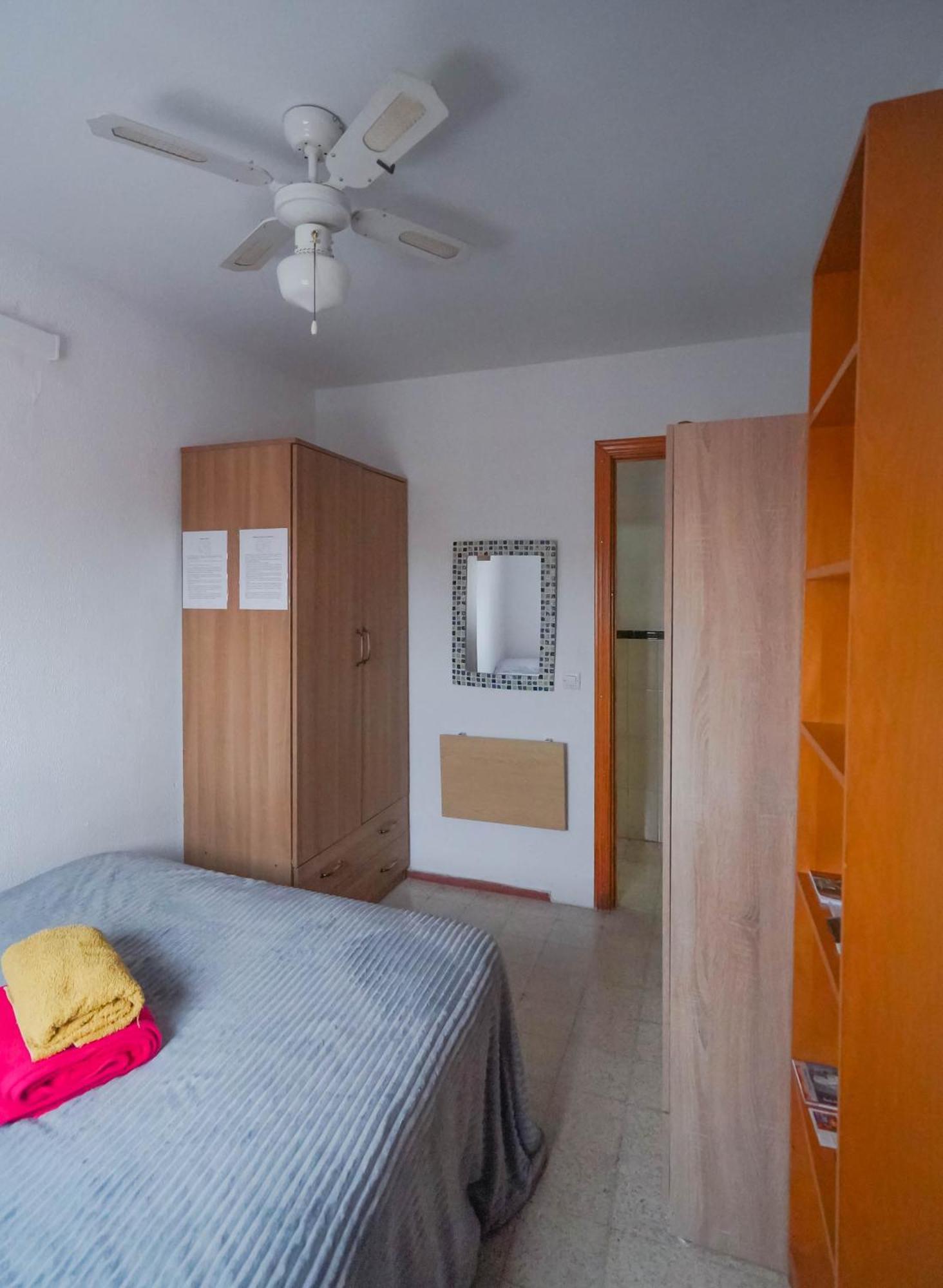 Habitaciones Privadas Con Cama Doble En Sevilla Ngoại thất bức ảnh