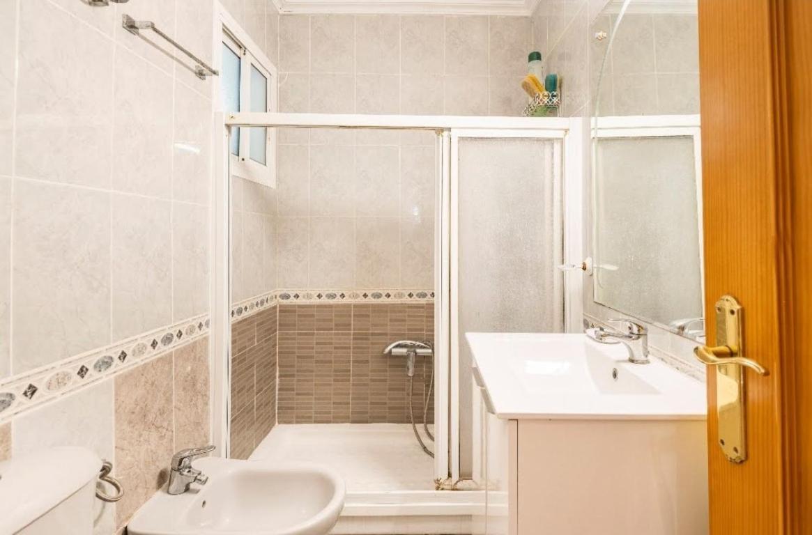 Habitaciones Privadas Con Cama Doble En Sevilla Ngoại thất bức ảnh