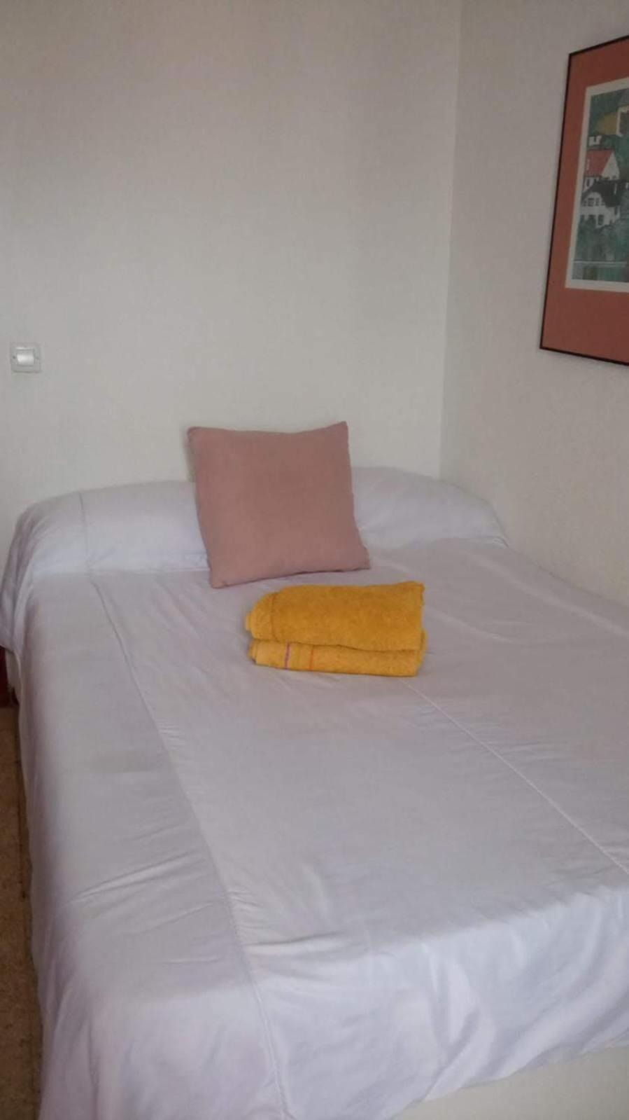 Habitaciones Privadas Con Cama Doble En Sevilla Ngoại thất bức ảnh