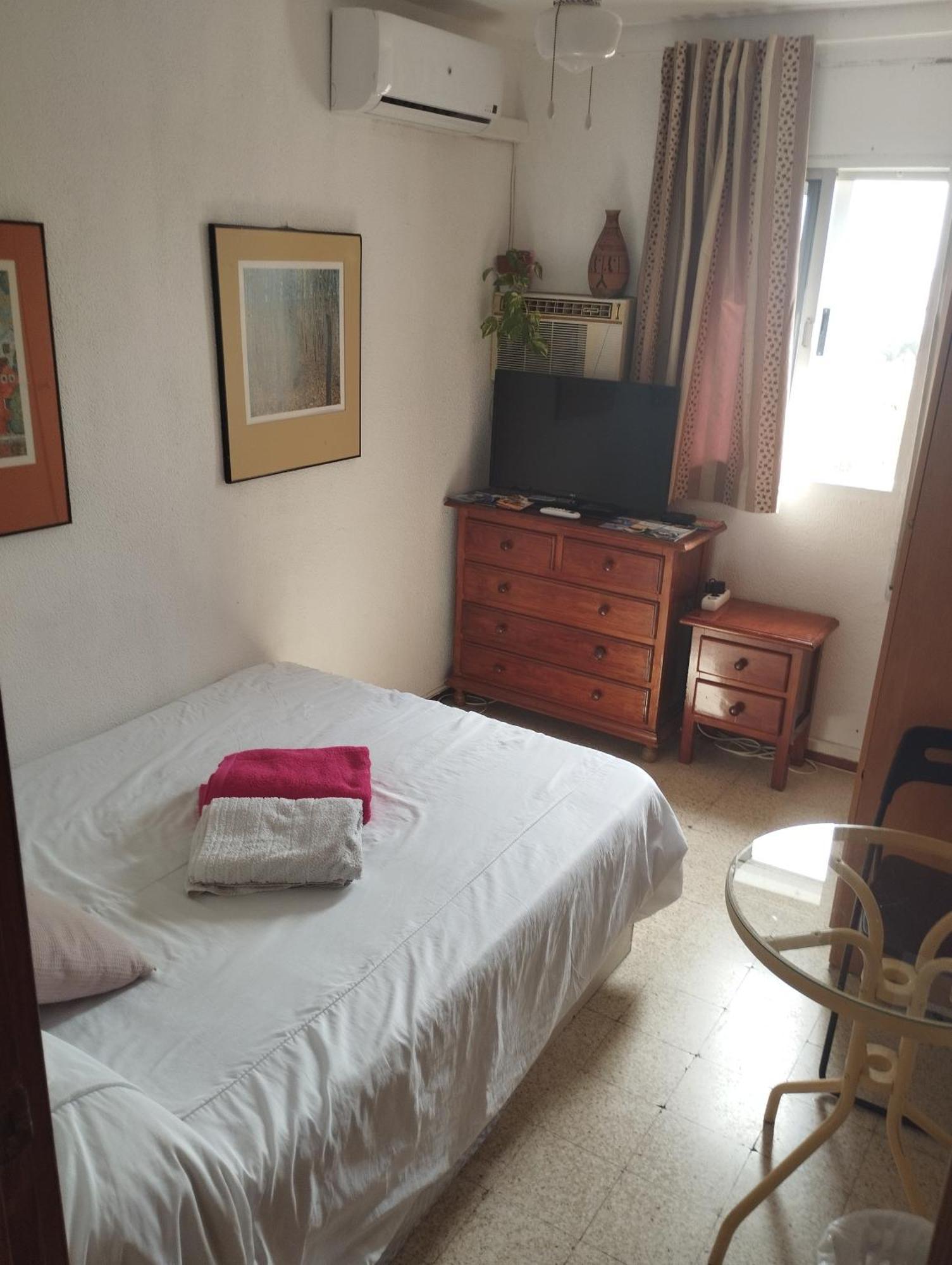 Habitaciones Privadas Con Cama Doble En Sevilla Ngoại thất bức ảnh