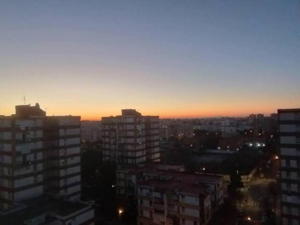 Habitaciones Privadas Con Cama Doble En Sevilla Ngoại thất bức ảnh